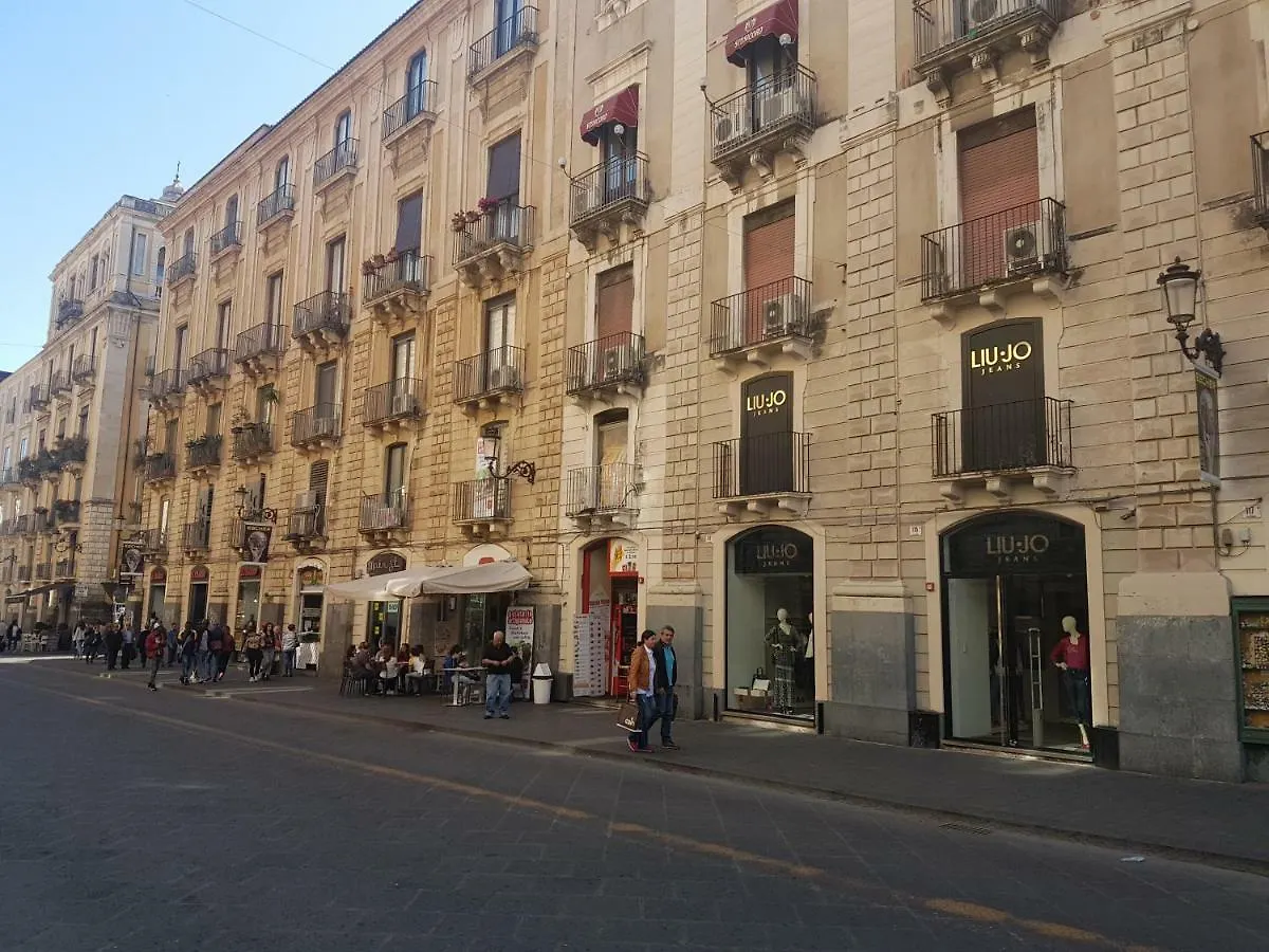 Antichi Soffitti Bed & Breakfast Catania 2*,  Italy